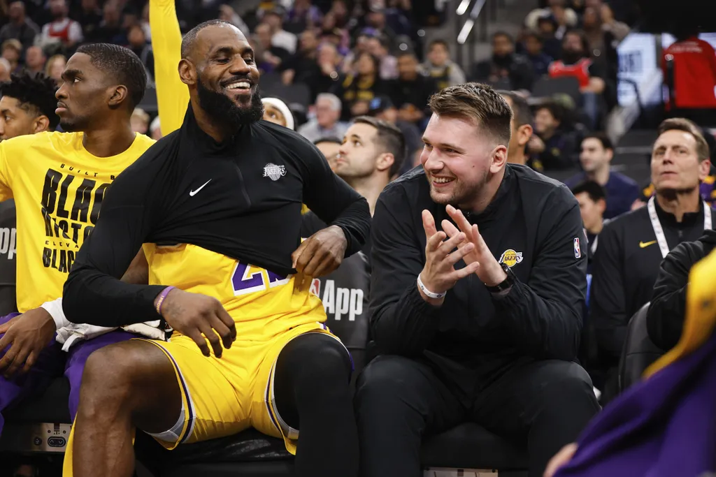 Pelatih Lakers Beri Bocoran Kapan Luka Dončić Debut