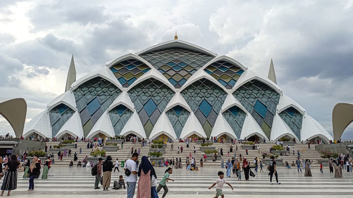 Dedi Mulyadi Soroti Utang Pembangunan Masjid Raya Al Jabbar, Bey Machmudin Beri Klarifikasi